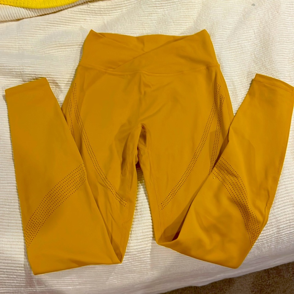 Size S yellow Alphalete leggings